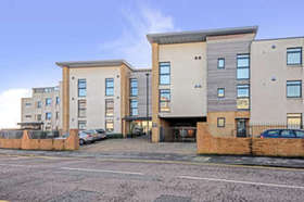 2 bedroom Flat for s...